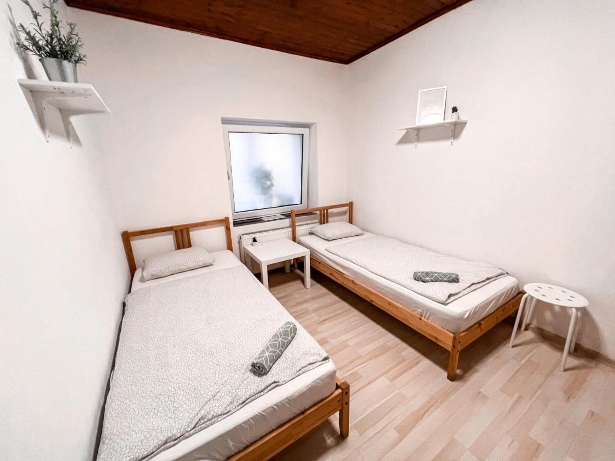 3 Apartments In 1 Location 布拉格 外观 照片