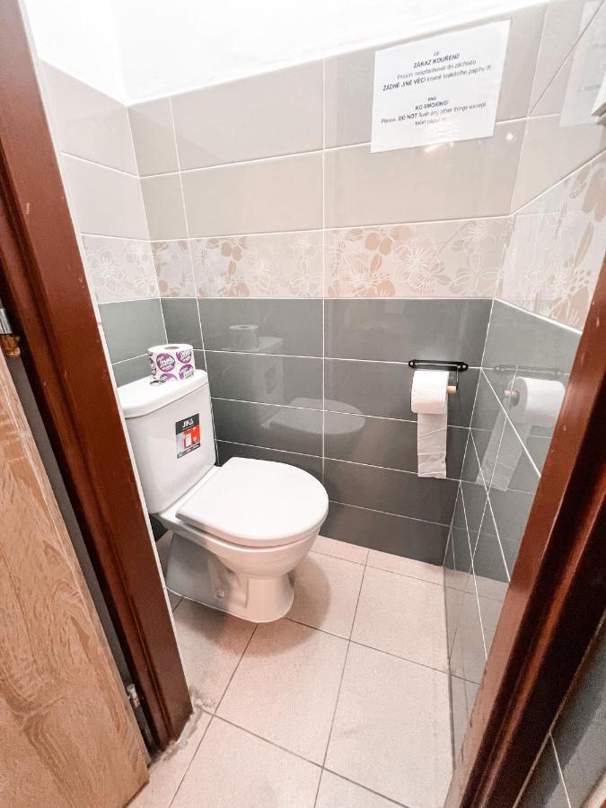 3 Apartments In 1 Location 布拉格 外观 照片