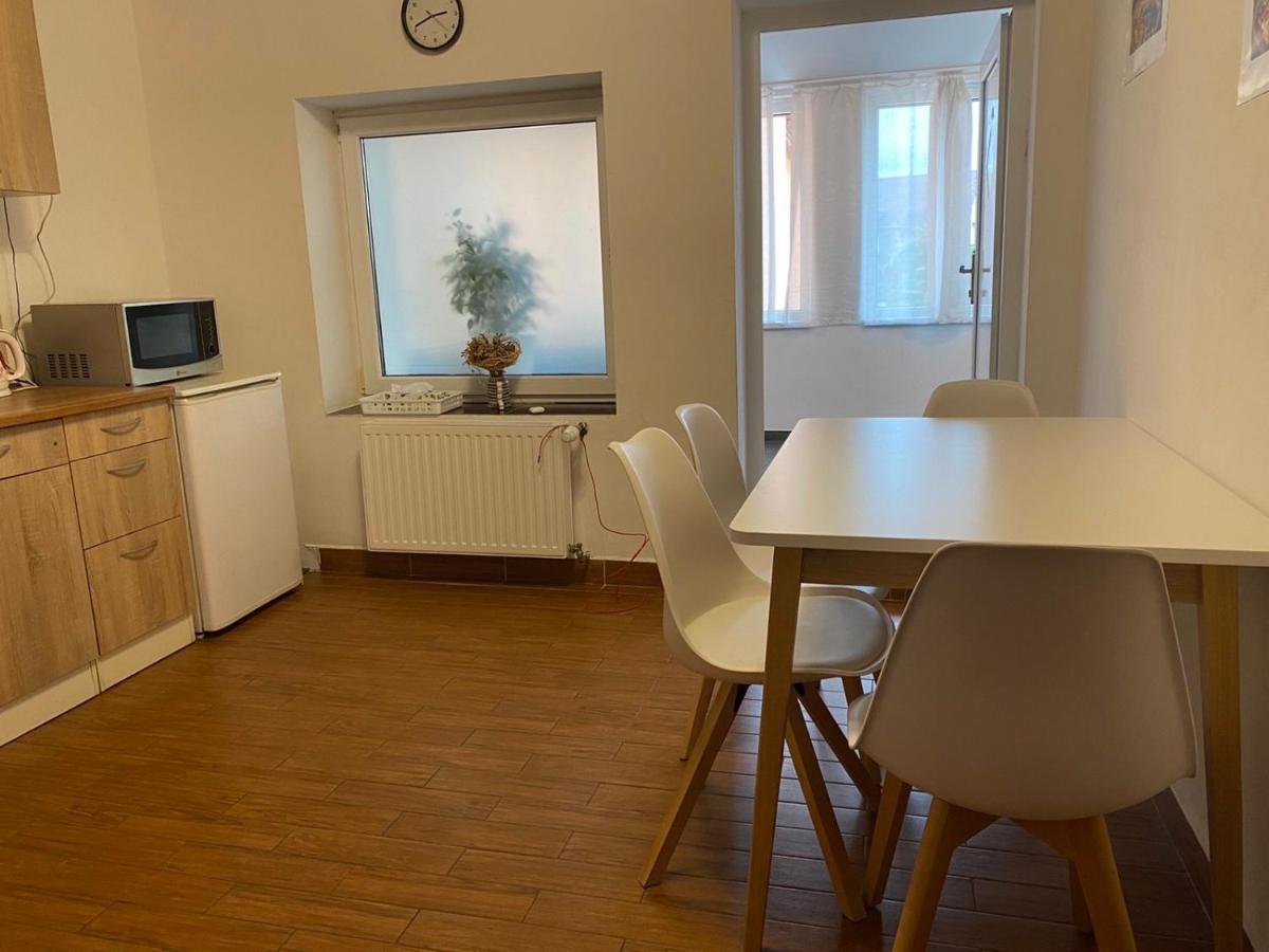 3 Apartments In 1 Location 布拉格 外观 照片