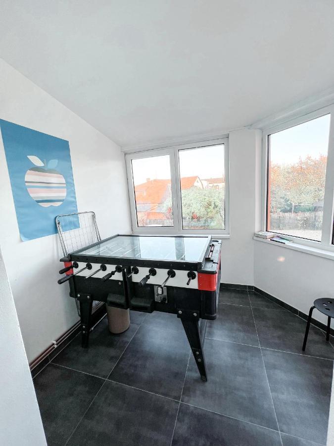 3 Apartments In 1 Location 布拉格 外观 照片